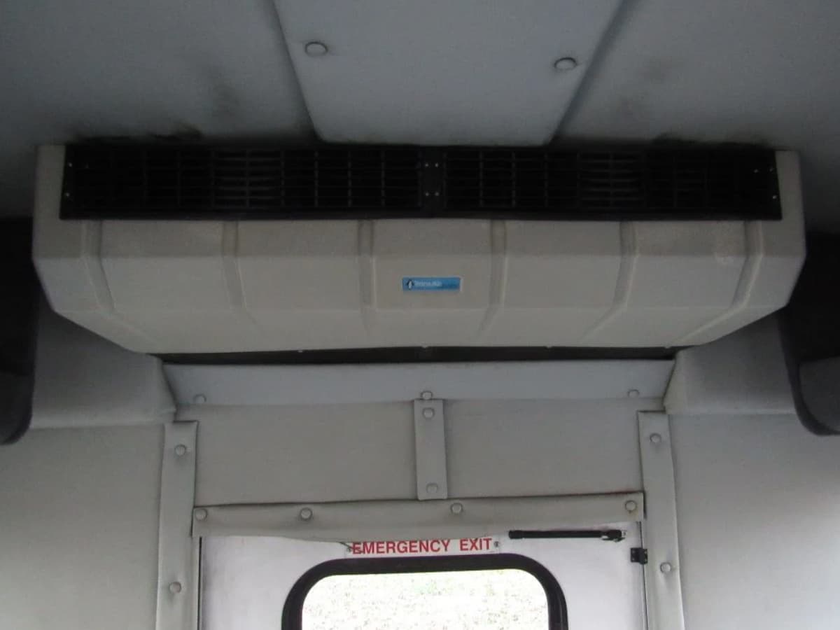 2013 Ford F550 Starcraft Allstar - Image 11