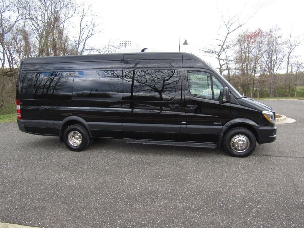 2016 Mercedes-Benz Sprinter 3500  - Image 6