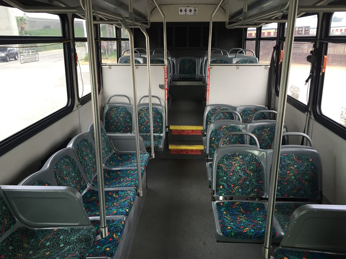 2004 Gillig G29E102R2 Transit Bus - Image 2