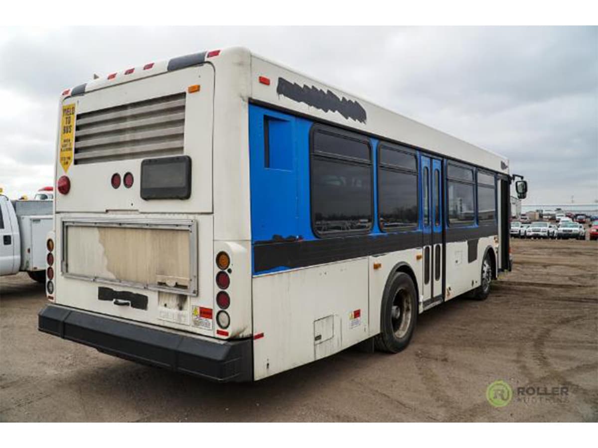 2006 Gillig G29E102R2 Transit Bus - Image 2
