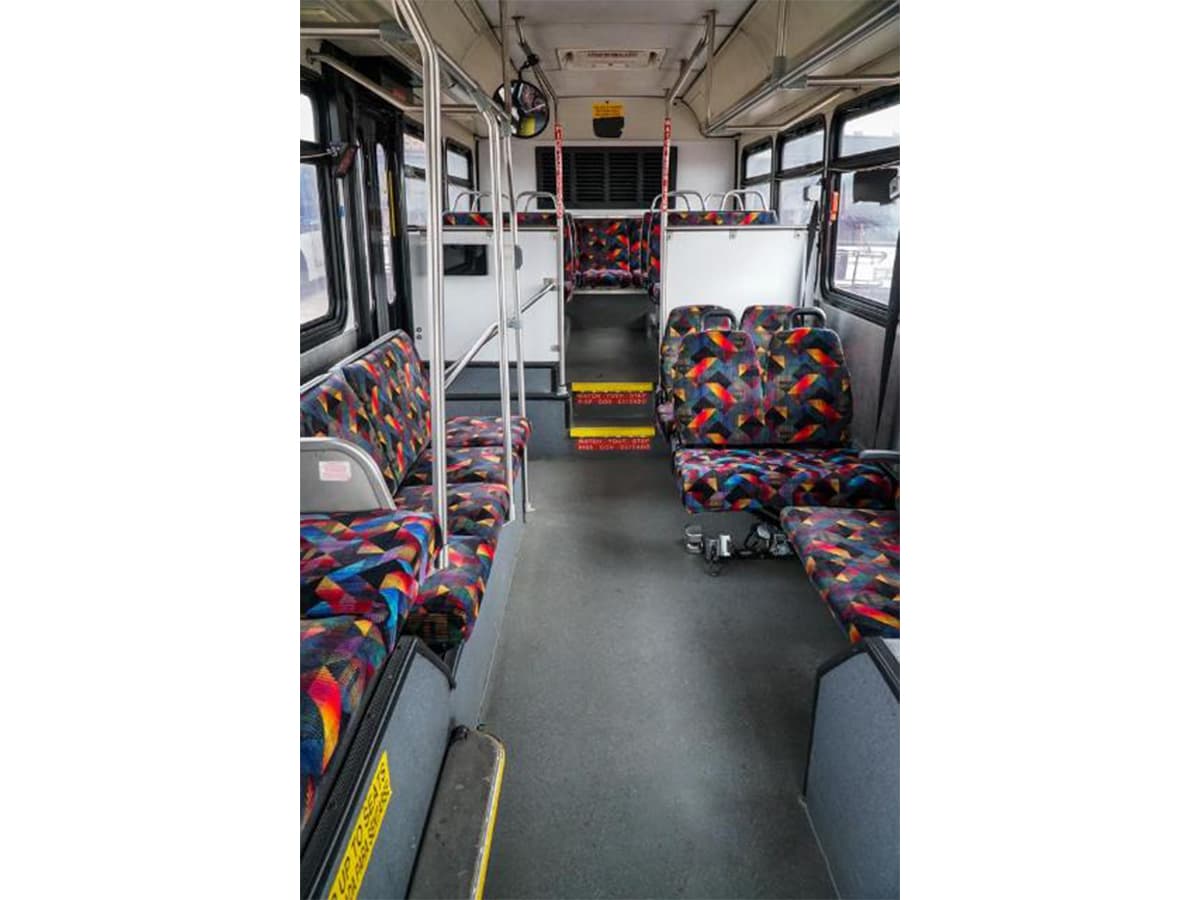 2006 Gillig G29E102R2 Transit Bus - Image 3