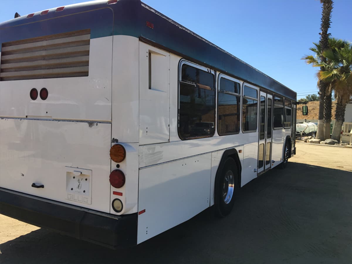 2005 Gillig G29B102N4 - Image 2