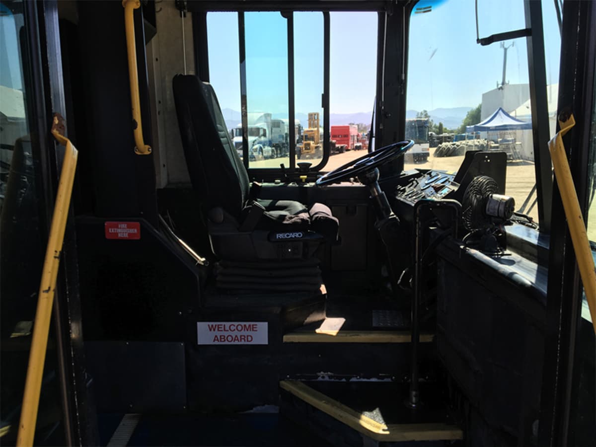 2005 Gillig G29B102N4 - Image 4