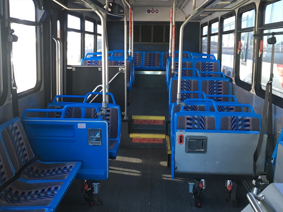 2005 Gillig G29B102N4 - Image 2