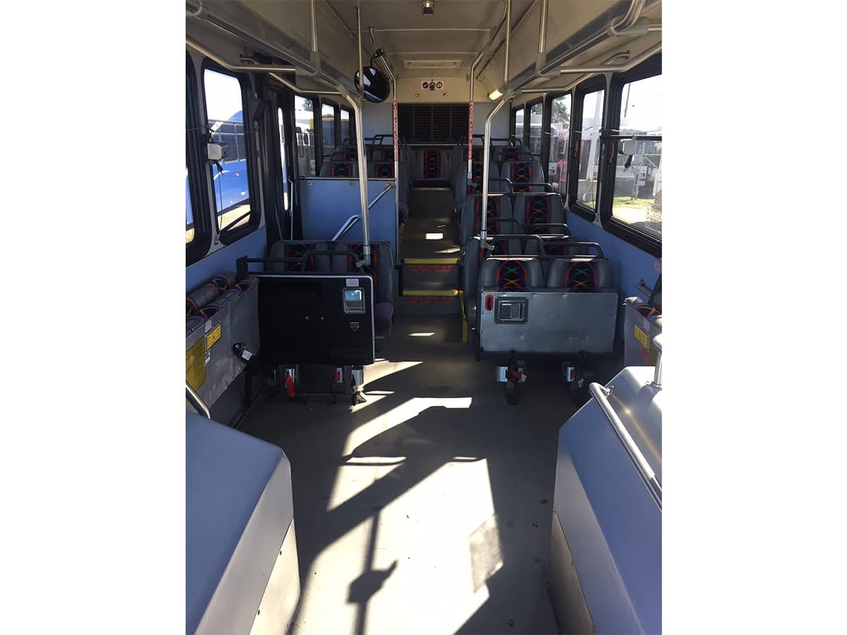 2007 Gillig G19B102N4 Hybrid - Image 2