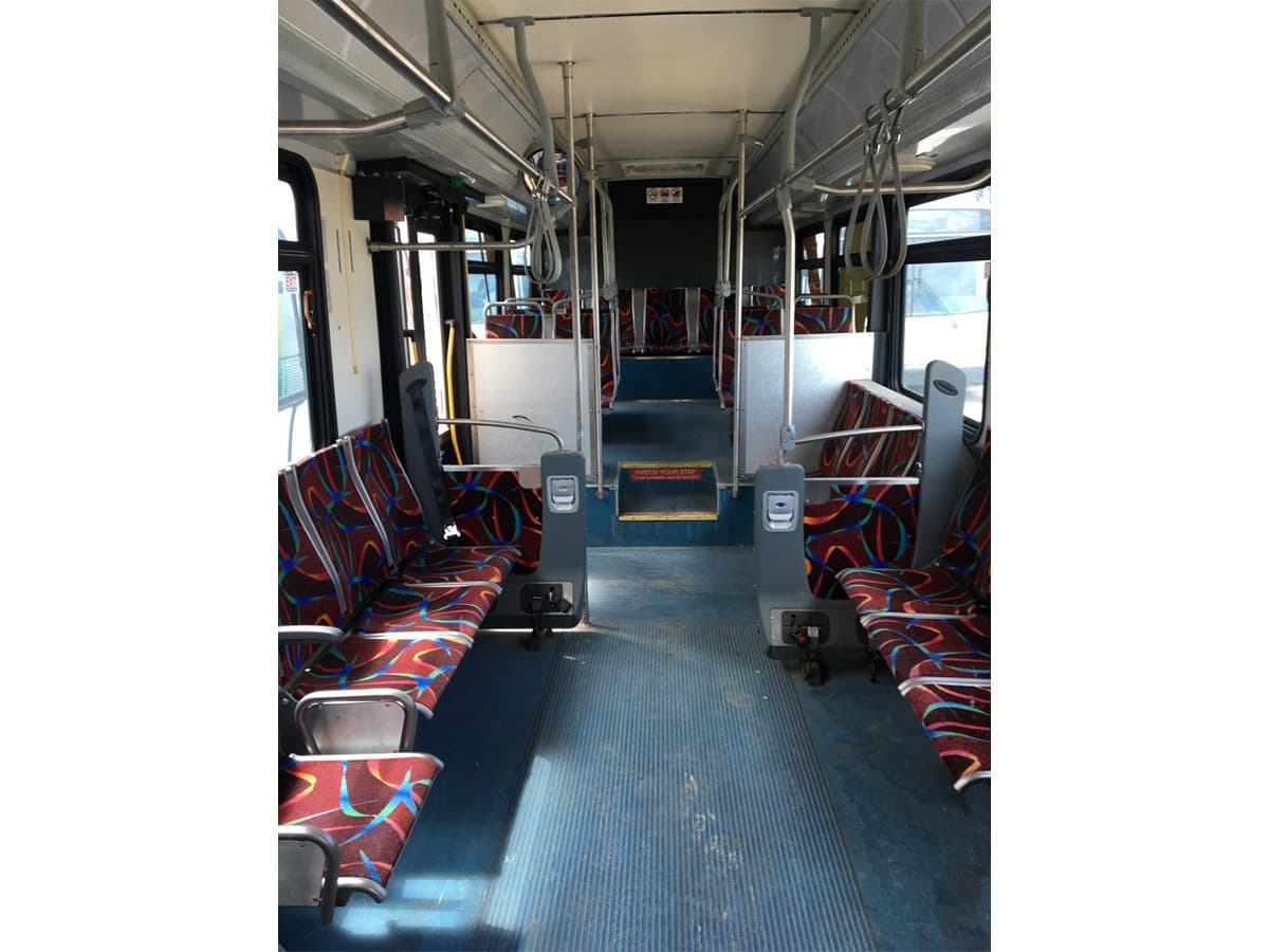 2010 New Flyer GE-35LFR - Image 2
