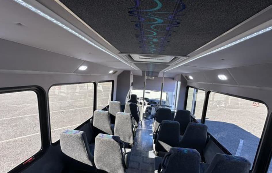 2015 FORD E450 SUPER DUTY - Image 7