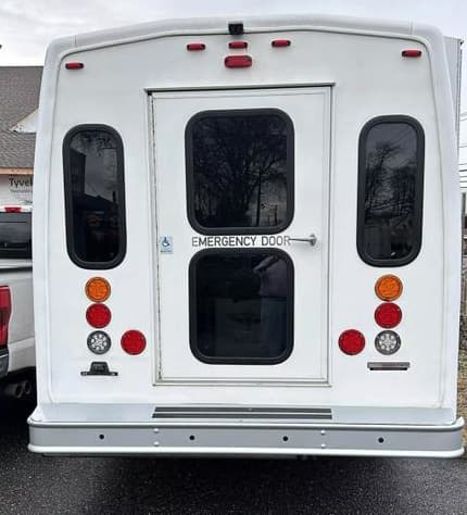 2016 FORD E450 SUPER DUTY - Image 2