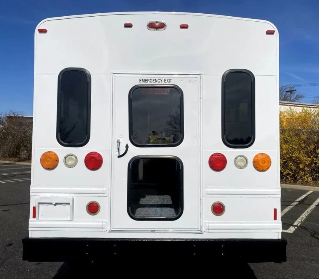 2012 Chevrolet 3500 Star Trans - Image 16