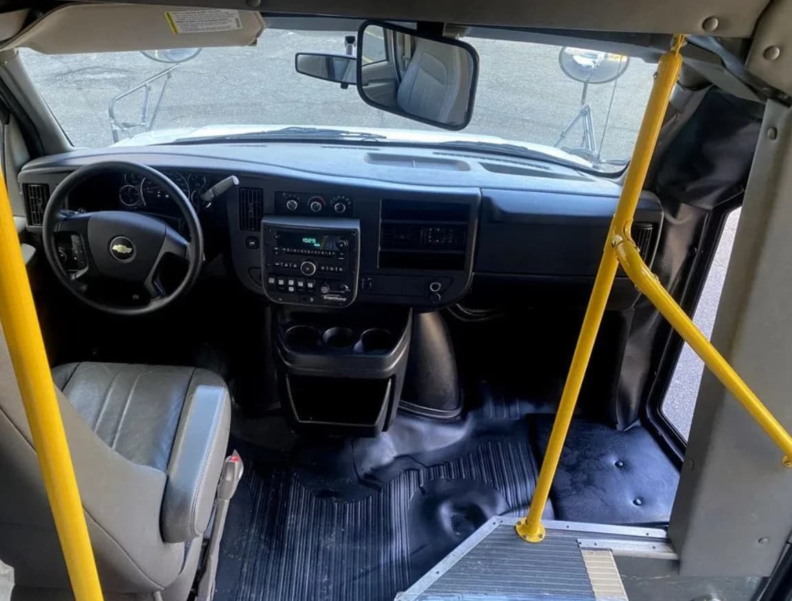 2012 Chevrolet 3500 Star Trans - Image 20