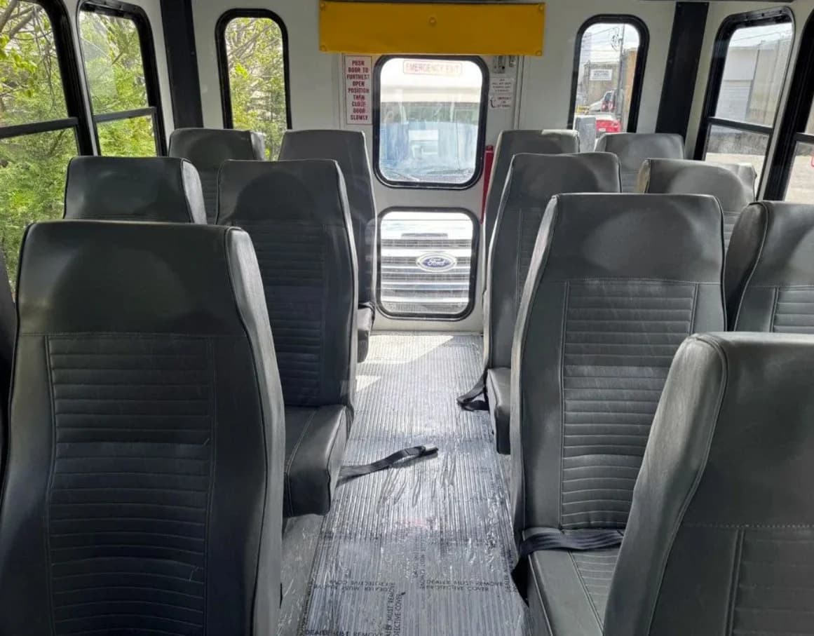 2012 Chevrolet 3500 Star Trans - Image 22