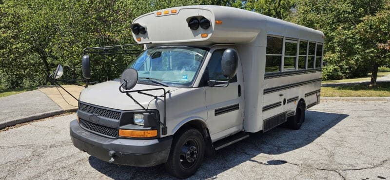2007 Chevrolet 3500 bus