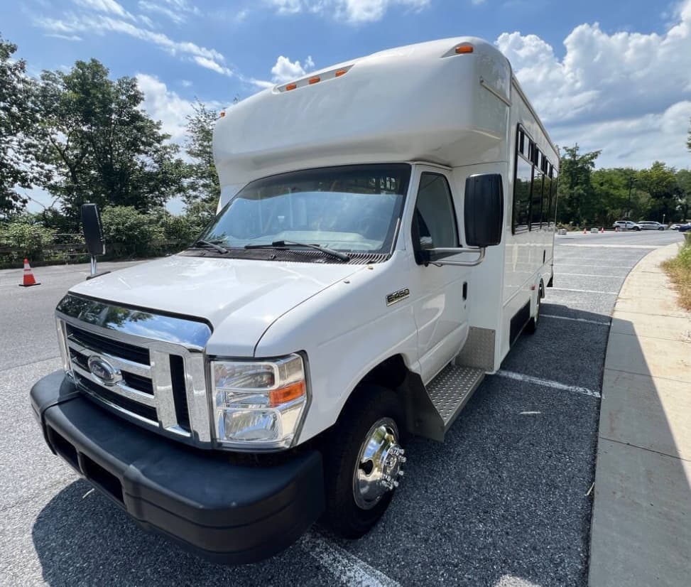 2018 Ford E450 Shuttle Bus - Image 1