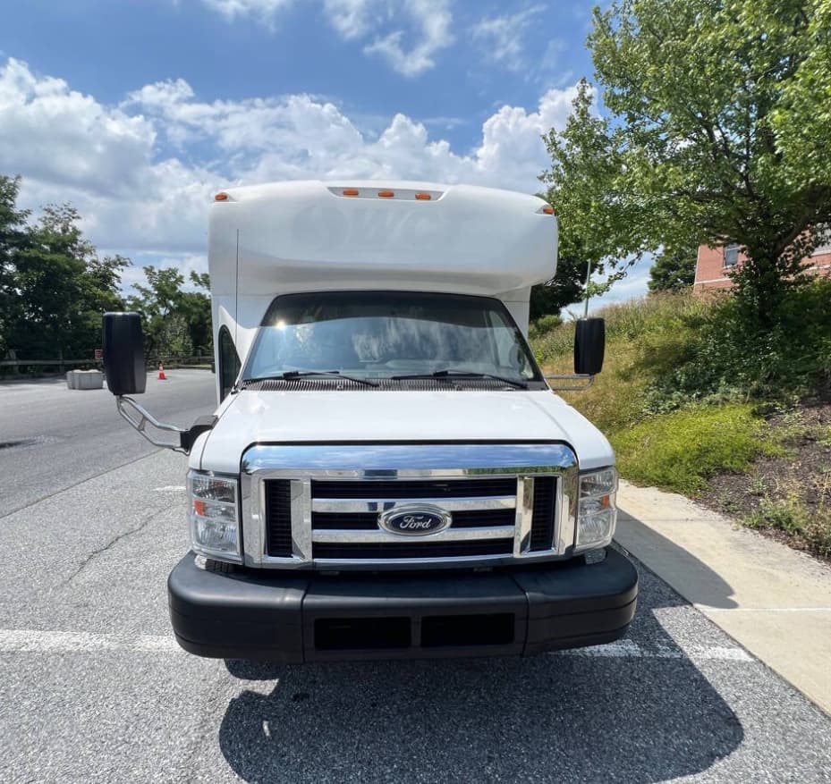 2018 Ford E450 Shuttle Bus - Image 2
