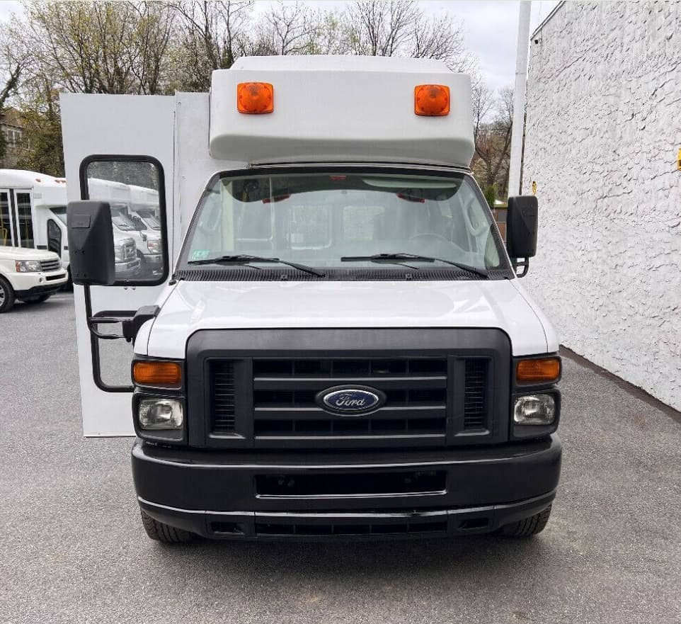 2012 FORD E350 Turtletop - Image 3