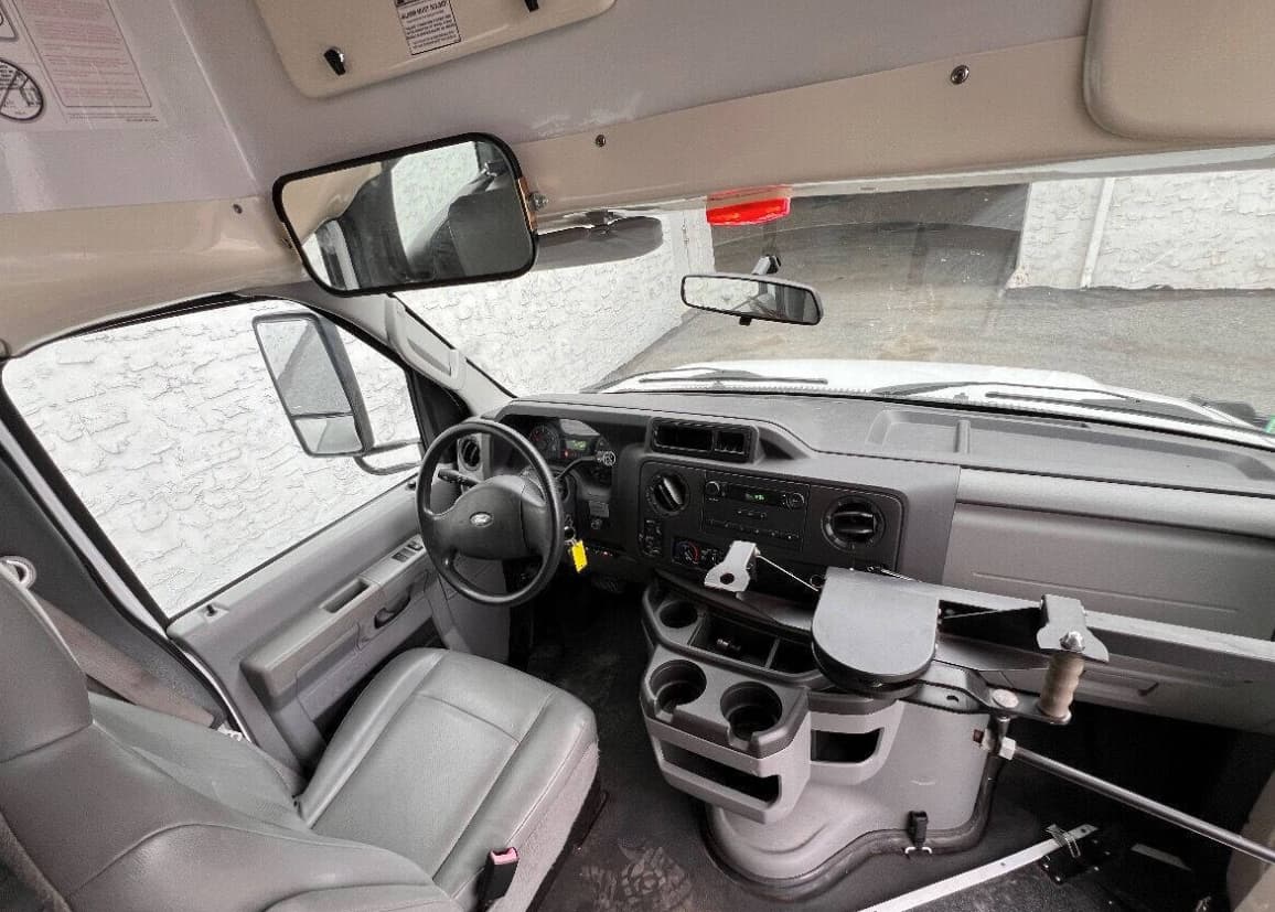 2012 FORD E350 Turtletop - Image 7