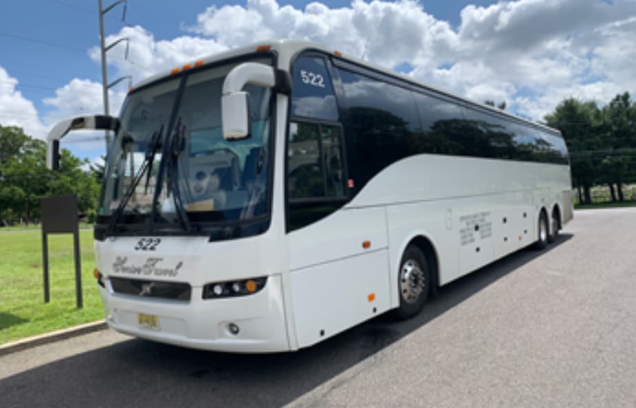 2019 Volvo 9700 Coach Bus - Image 1
