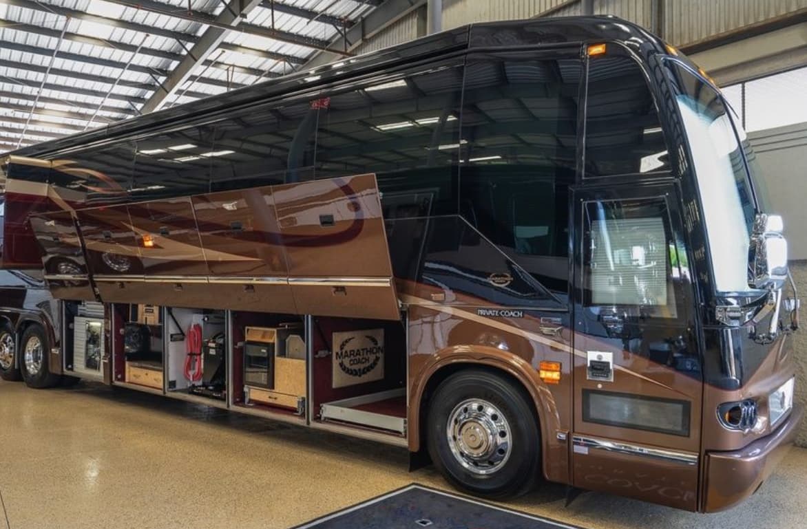 2008 Prevost (NFI) Marathon H3-45 bus