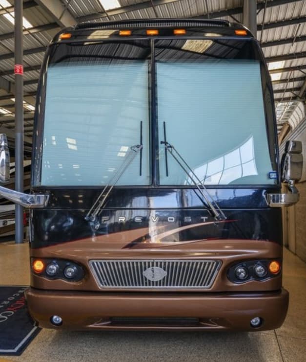 2008 Prevost Marathon H3-45 - Image 2