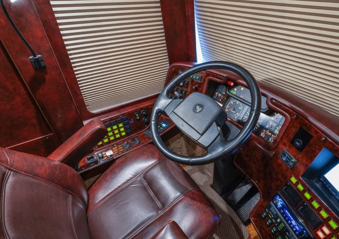 2008 Prevost Marathon H3-45 - Image 9