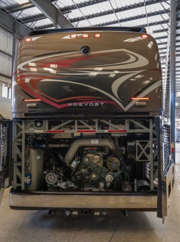 2006 Prevost Royale XLII - Image 3