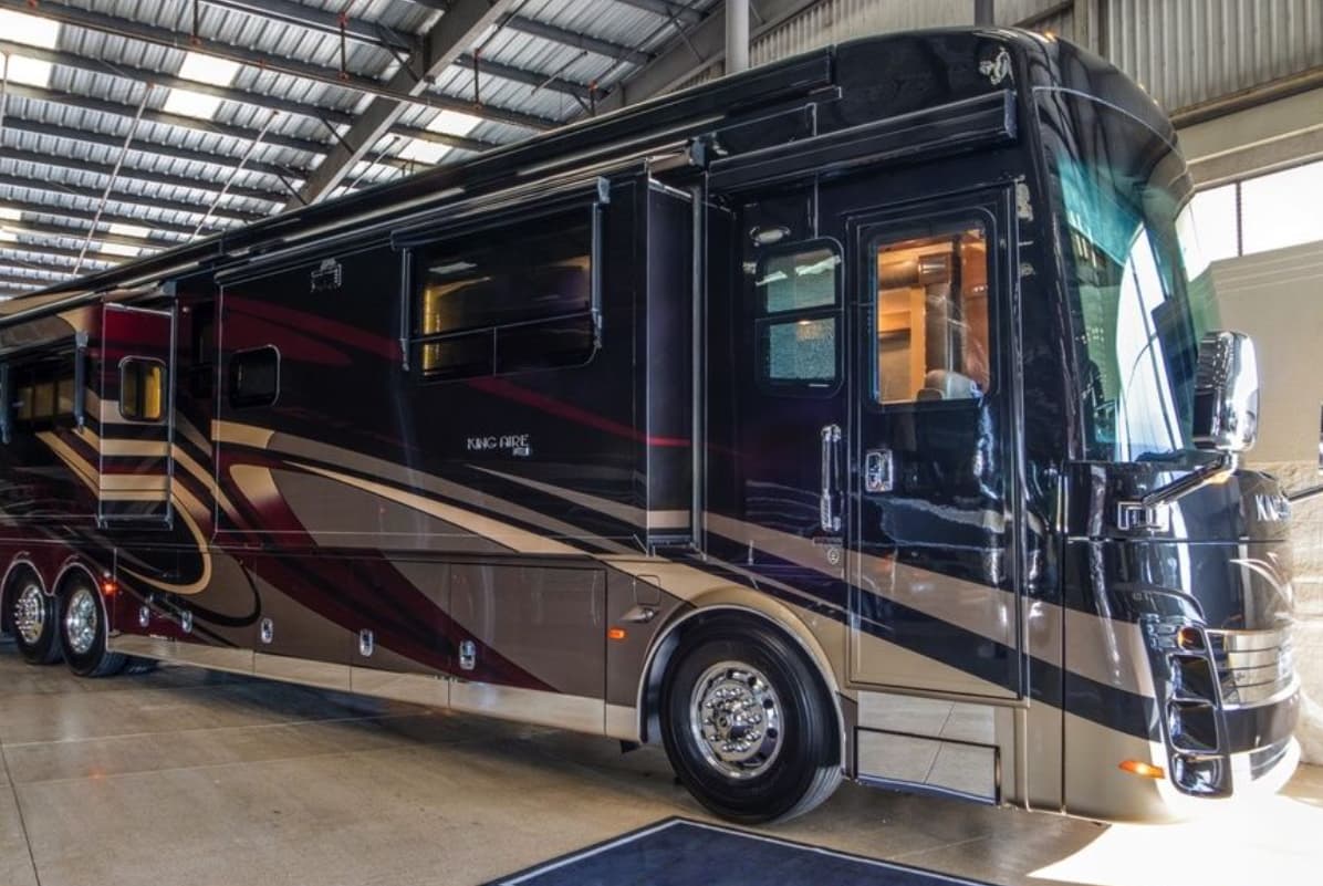 2016 Newmar King Aire 4519 bus