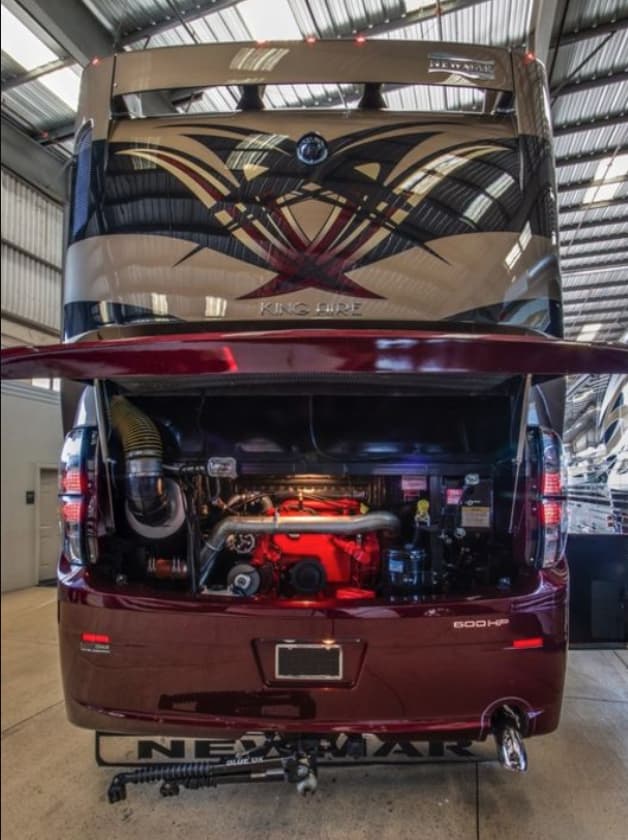 2016 Newmar King Aire 4519 - Image 3