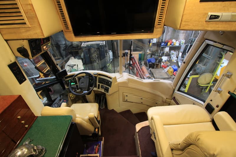 2000 MCI ELS4500 - Image 6