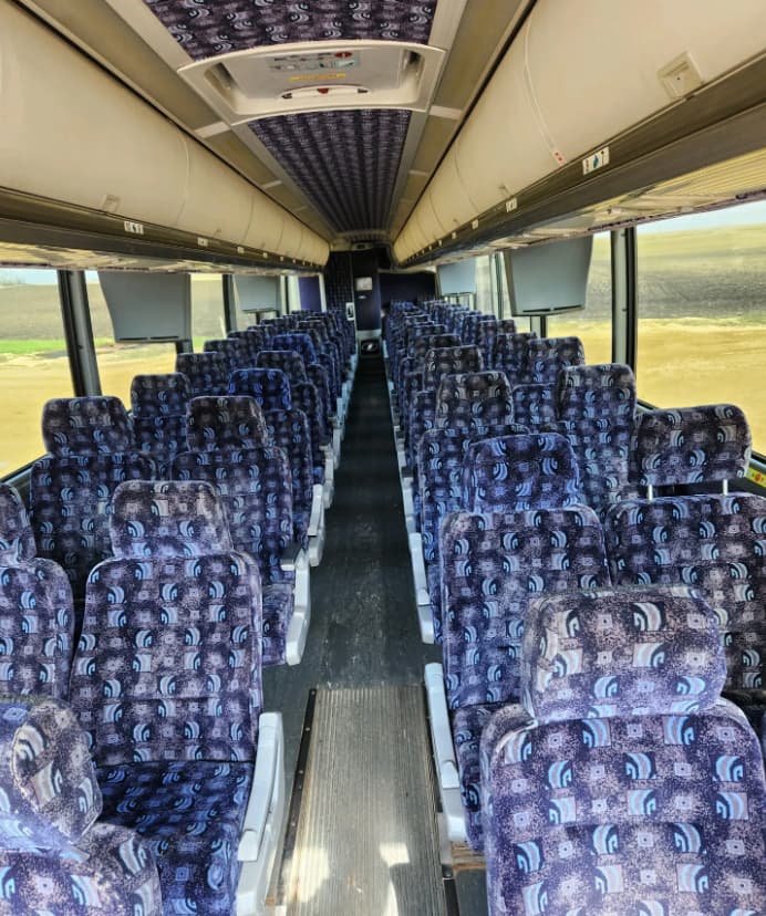2008 MCI J4500 Coach Bus - Image 3