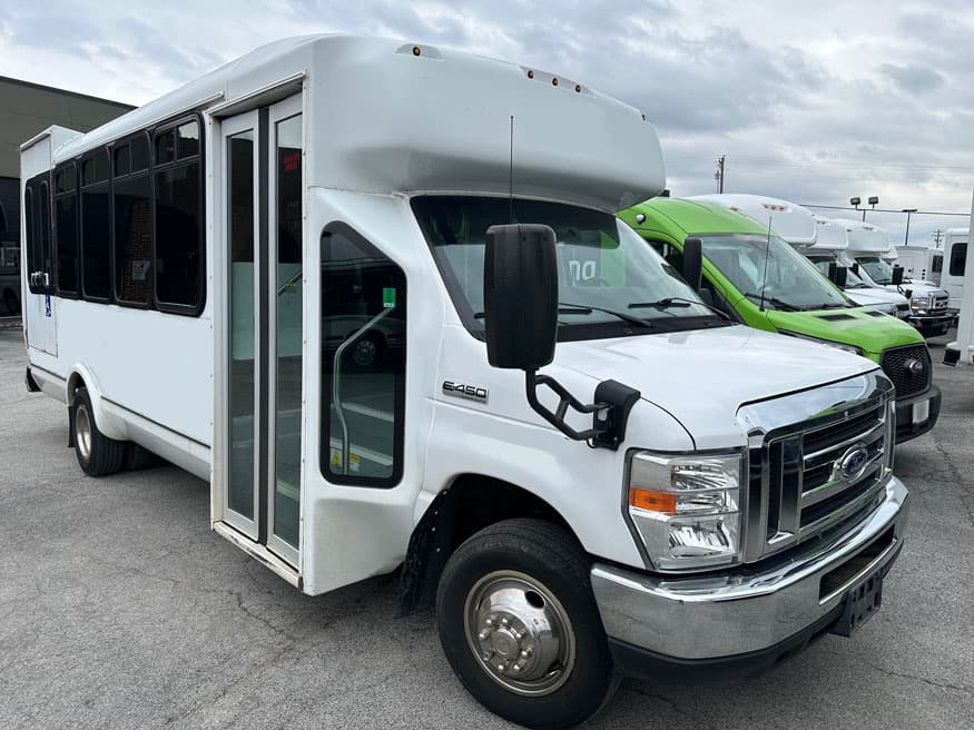 2016 Ford E450 bus