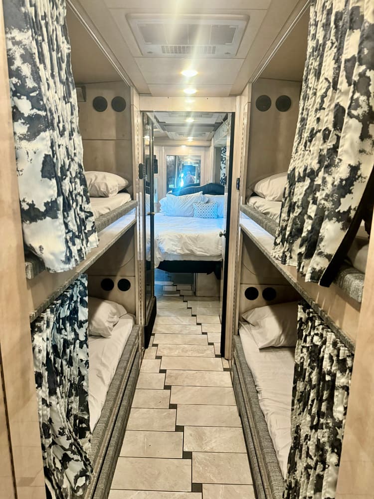 2008 Prevost XLII Motorcoach - Image 11