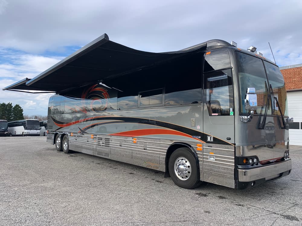 2007 Prevost XLII Motorcoach - Image 3