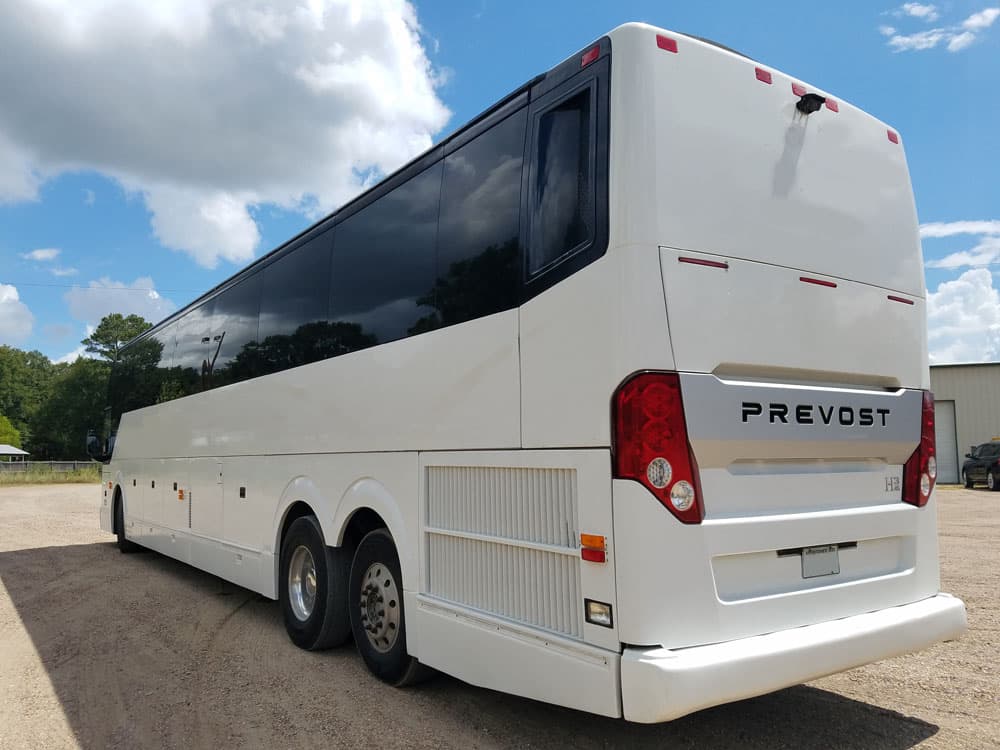 2012 Prevost H3-45 Coach Bus - Image 4