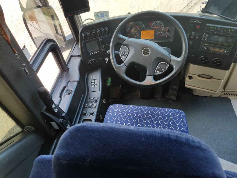 2012 Prevost H3-45 Coach Bus - Image 8
