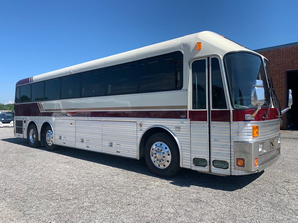 1996 Eagle Model 15 Coach Bus - Image 2