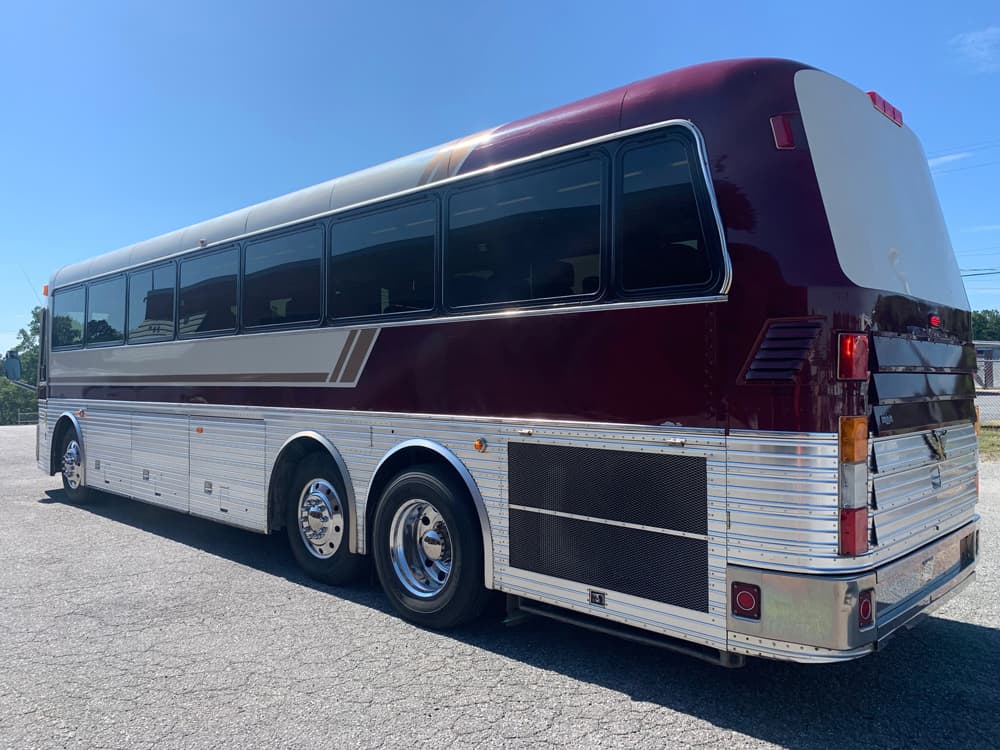 1996 Eagle Model 15 Coach Bus - Image 6