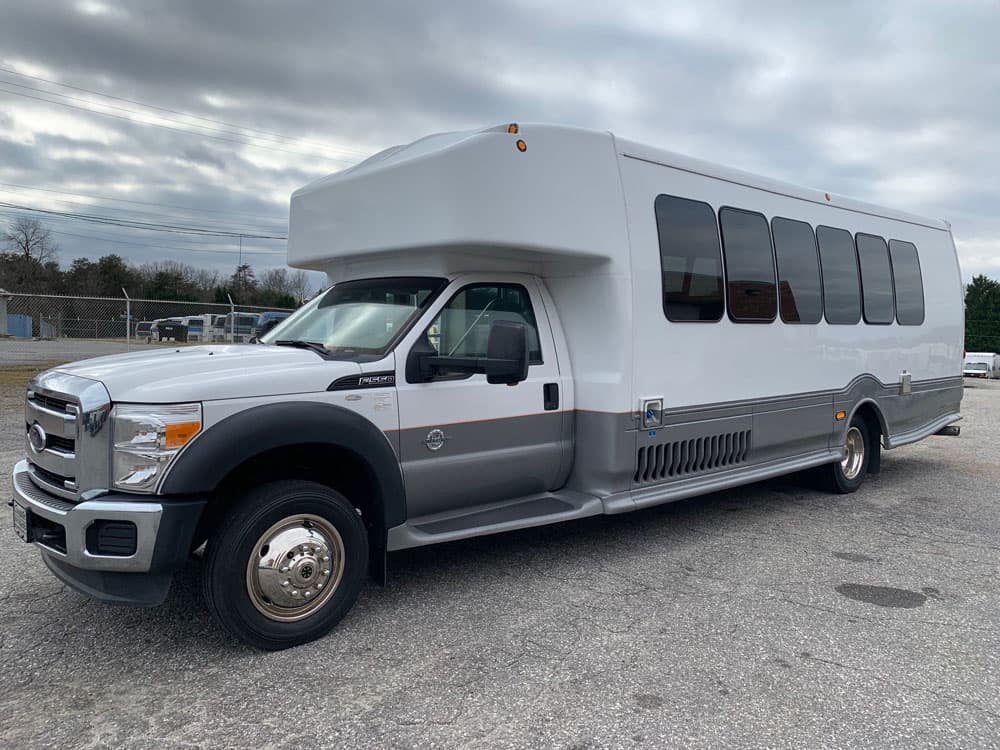 2014 Ford F550 Turtle Top Odyssey - Image 1