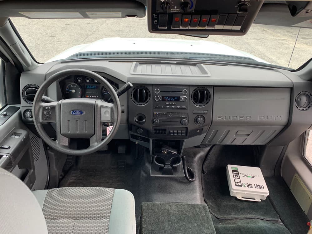 2014 Ford F550 Turtle Top Odyssey - Image 12