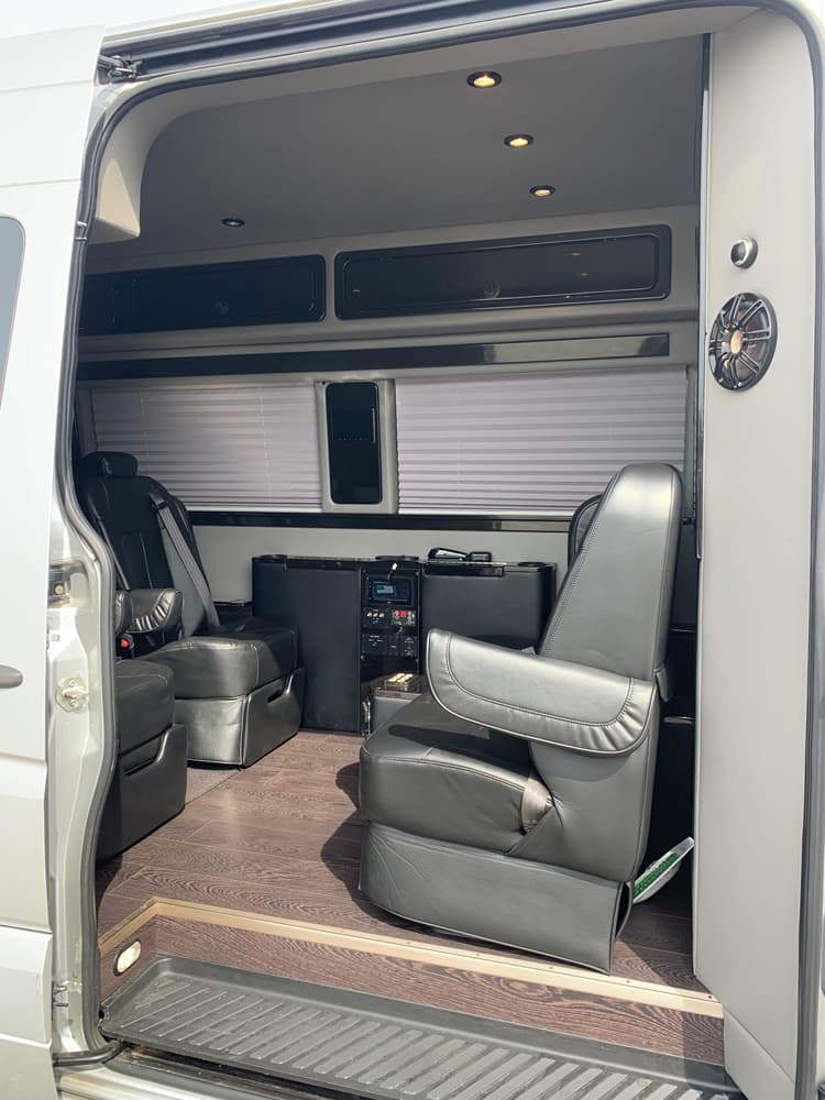 2012 Mercedes Midwest Sprinter - Image 9
