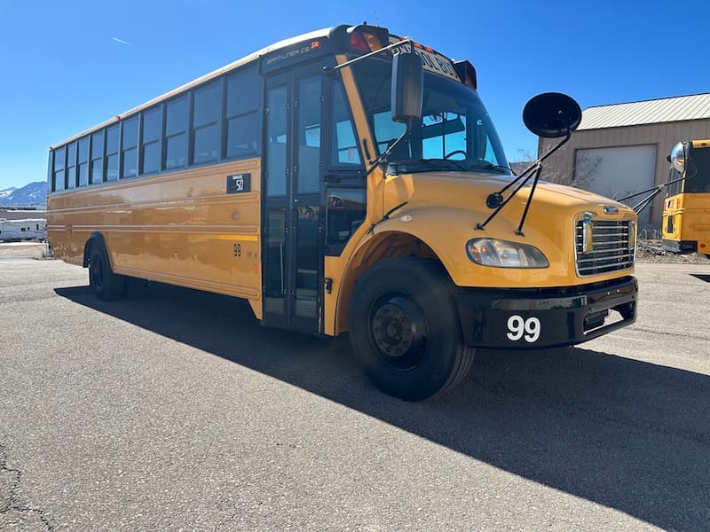 2009 Freightliner Thomas bus