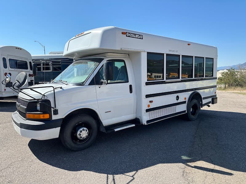 2007 Chevrolet Collins Activity Bus - Image 2