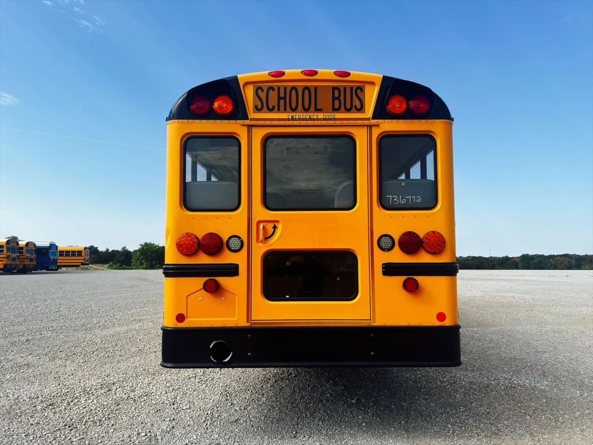2019 International CE School Bus - Image 4