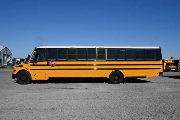 2019 Freightliner C2 bus
