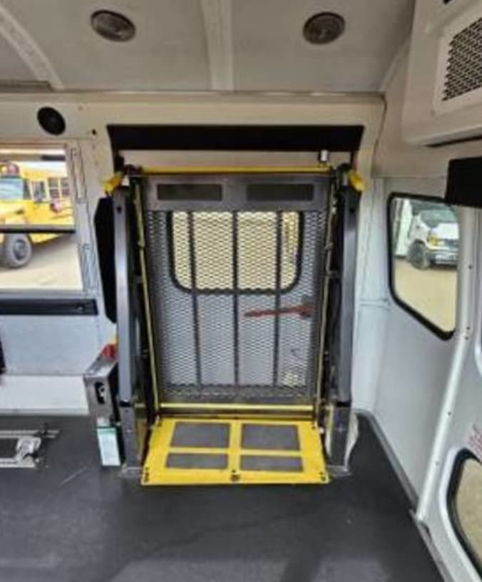 2016 Blue Bird Vision School Bus - Image 5