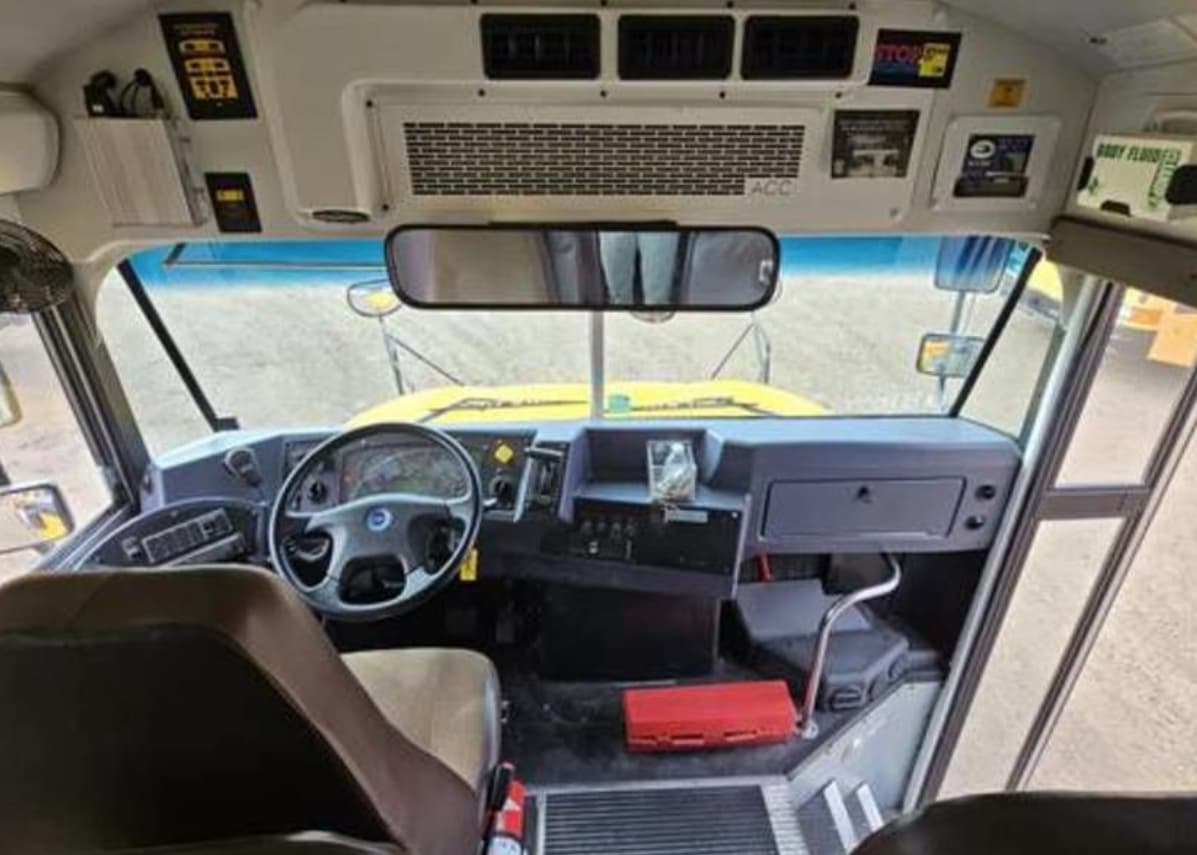 2016 Blue Bird Vision School Bus - Image 6