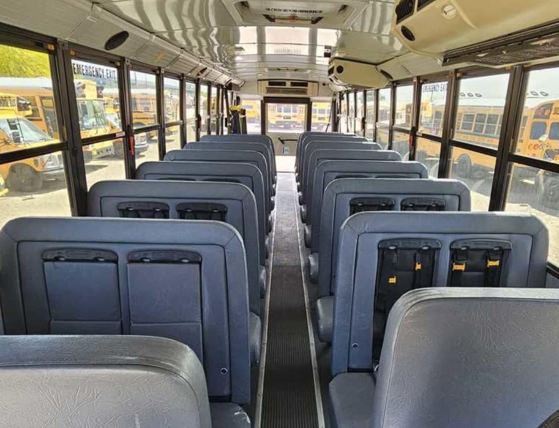 2014 Thomas Saf-T-Liner School Bus - Image 4