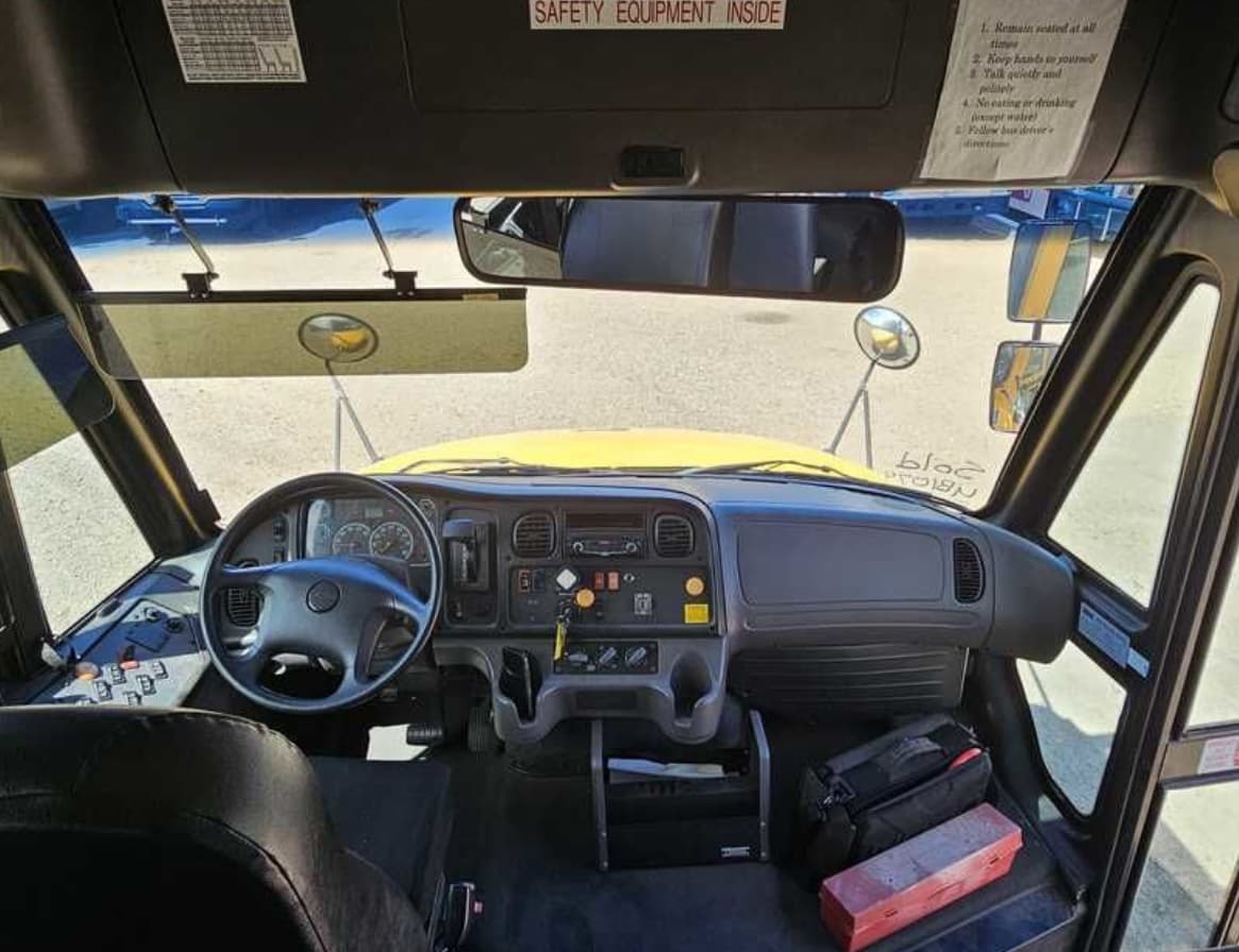 2014 Thomas Saf-T-Liner School Bus - Image 6