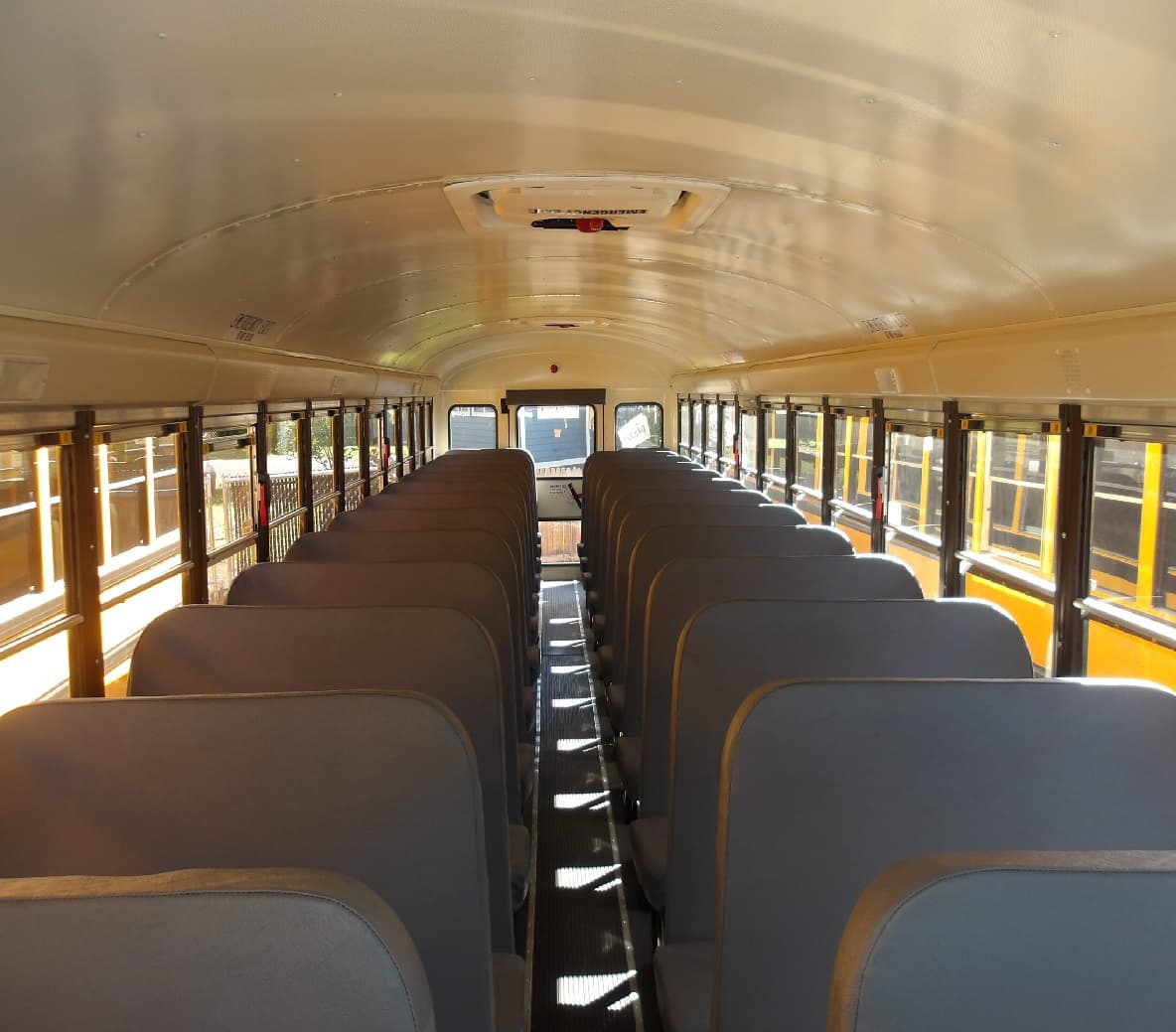 2024 International CE School Bus - Image 4