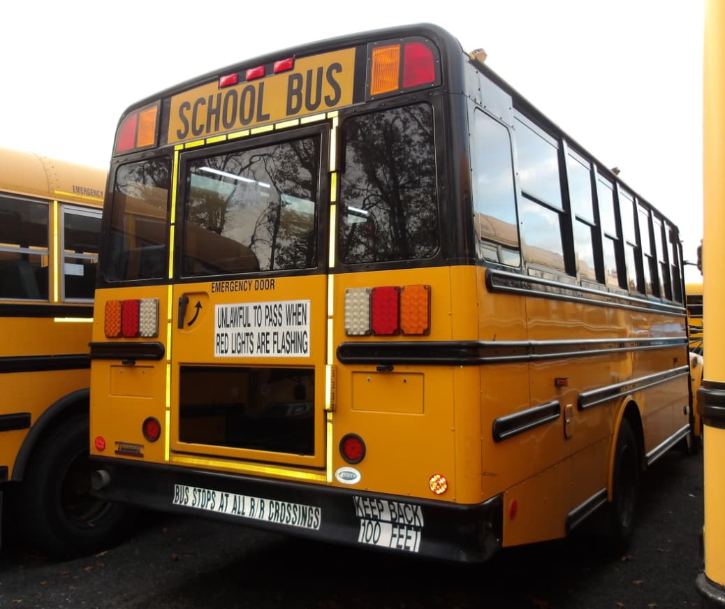 2018 Thomas C2 Saf-T-Liner School Bus - Image 2
