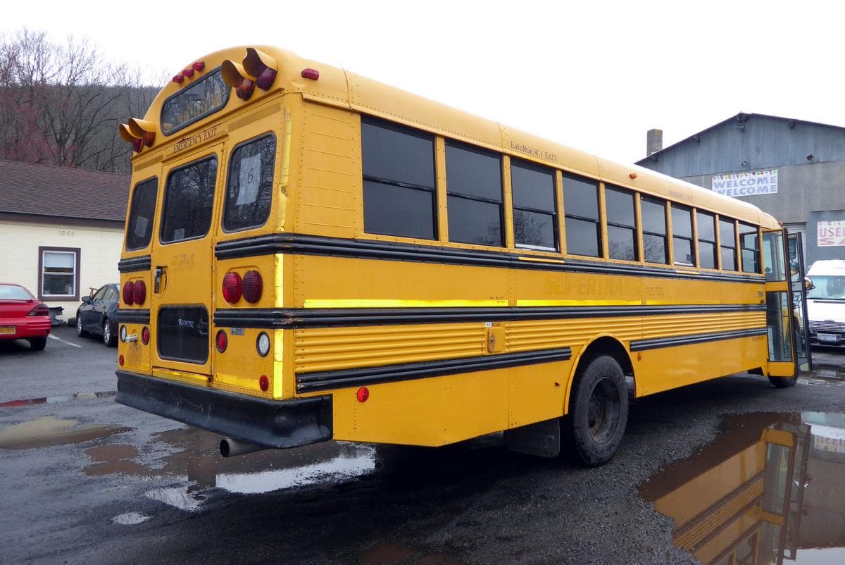 2002 Freightliner Thomas School Bus - Image 4